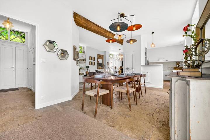Location de vacances pour 9 personnes, avec Terrasse et Jardin à Nantoux