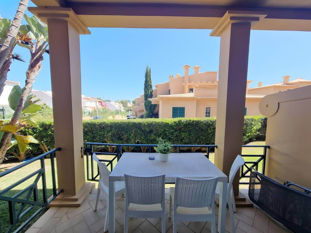 Vakantiehuis 'Charming Albufeira' met Gedeeld Zwembad, Wifi en Airconditioning in Albufeira, Faro District