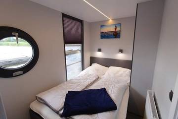 Hausboot für 6 Personen in Schleswig, Grünes Binnenland, Bild 1