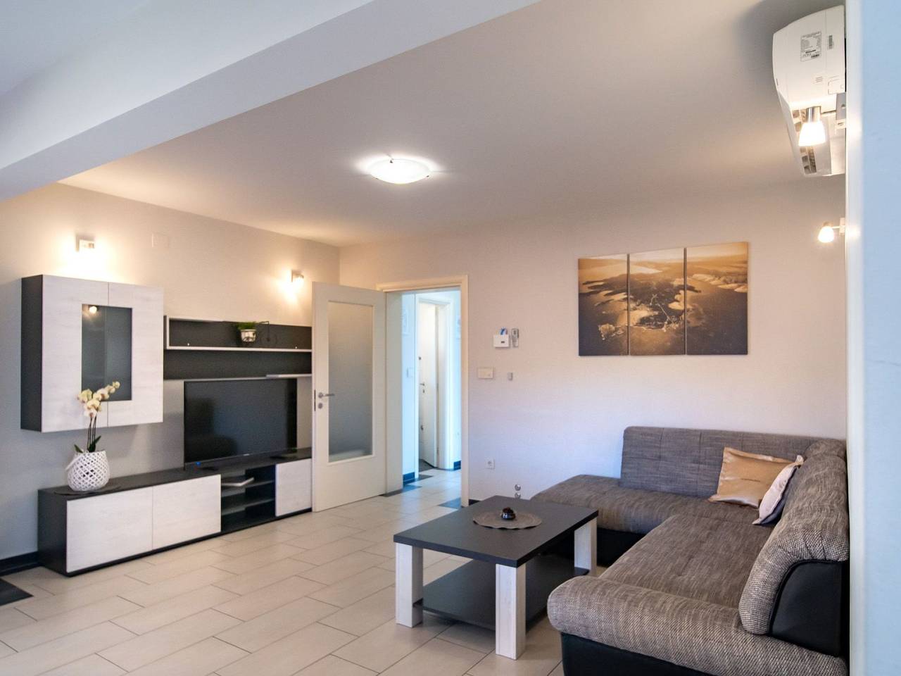 Ganze Wohnung, Apartmani Mistral A in Lopar, Rab