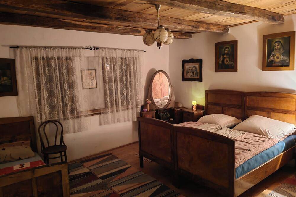 Marvelous 2-bedroom cottage in Staro Petrovo Selo in Brod-Posavina