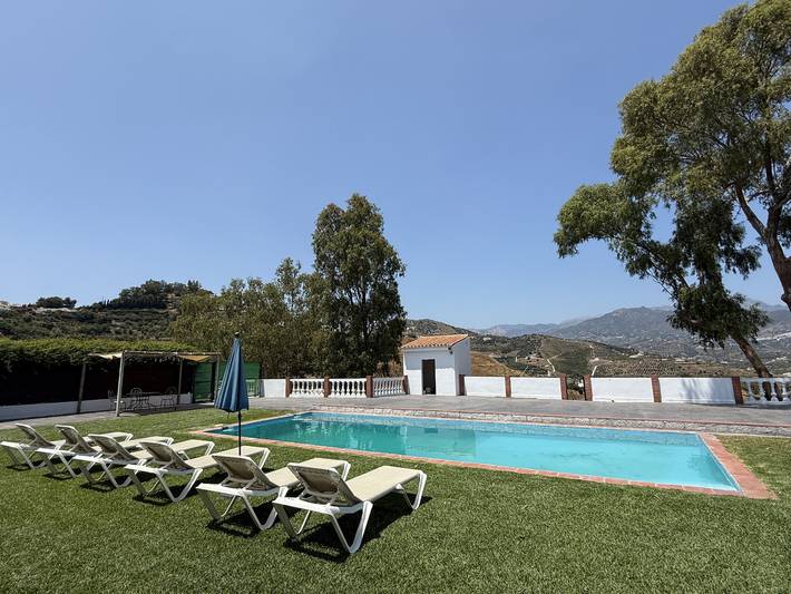 Ferienhaus für 8 Personen, mit Pool und Garten, mit Haustier in Nerja - 2