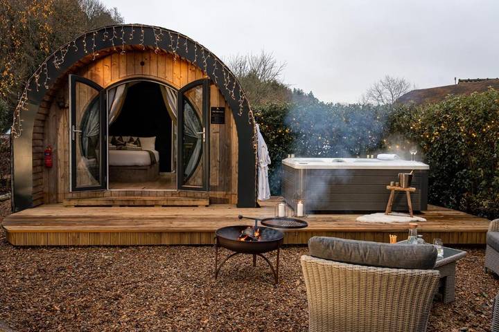 Camping for 4 people, with lake view and view, with pets in North Norfolk