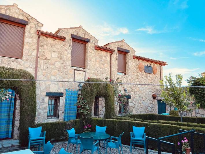 Casa de vacaciones para 15 personas, con jacuzzi además de piscina y jardín en Provincia de Cáceres - 4