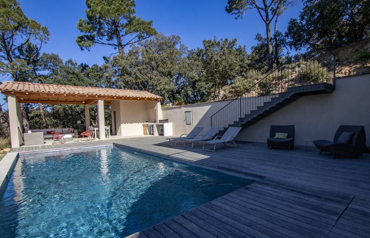 Location de vacances pour 8 personnes, avec balcon à Saint-Restitut - 2
