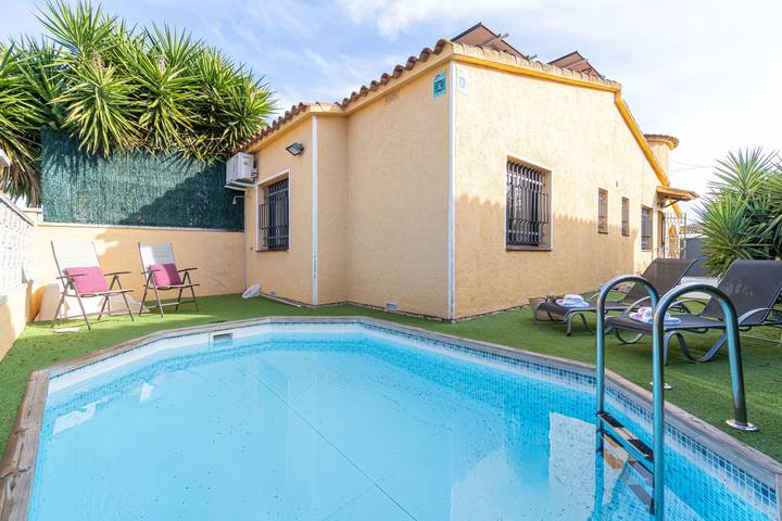 Villa pour 5 personnes, avec terrasse à Empuriabrava