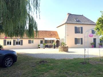 Chambre d’hôte pour 2 personnes, avec jardin et piscine dans la Sarthe