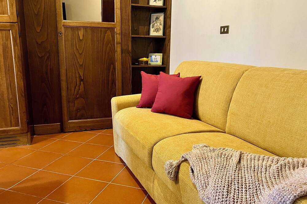 Ganze Wohnung, Cozy home for couples and families - Via Francigena and Vallelunga racetrack in Campagnano di Roma, Braccianosee
