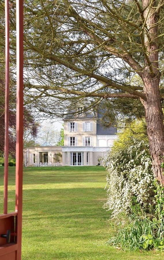 Chateau La Cheneviere in Commes, Région de Bayeux