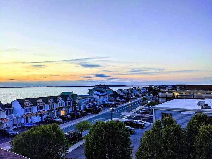 Vacation apartment for 10 people, with balcony in Maryland