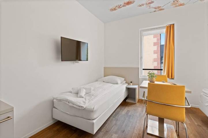 Magnifique chambre triple au coeur de Sierre in Sierre, Région de Sion-Sierre