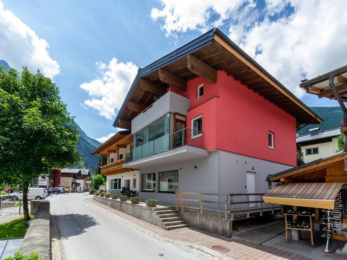 Ferienhaus für 16 Personen, mit Balkon und Terrasse sowie Garten und Sauna in Krimml - 3