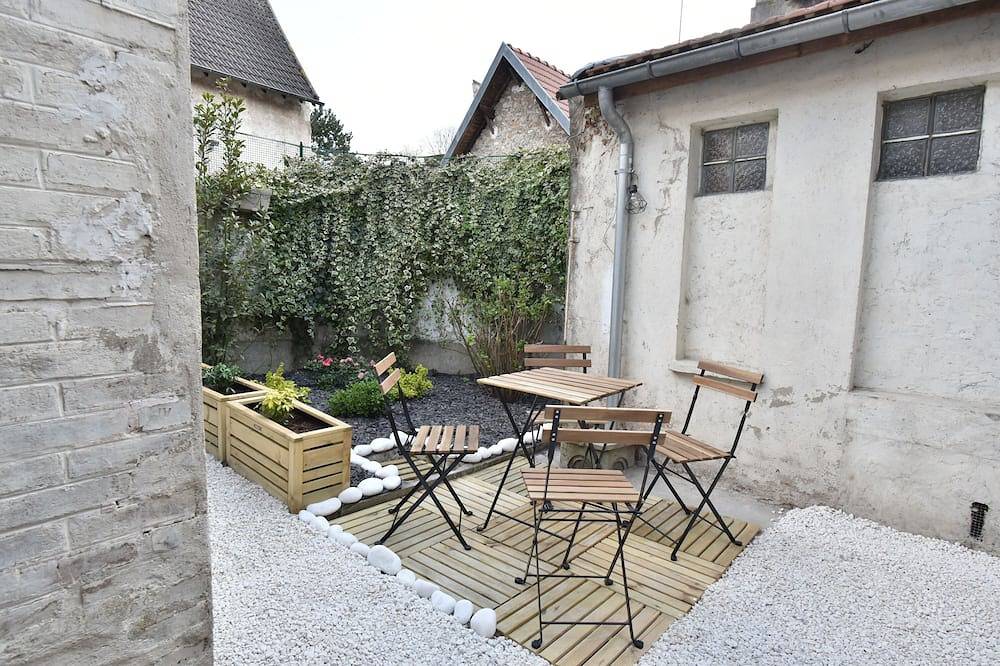 Ganze Wohnung, F3 Charm of the old renovated, fully equipped in Linas, Essonne