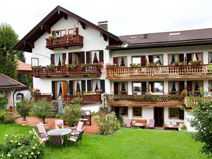 Hotel für 3 Personen, mit Terrasse und Garten sowie Ausblick in Rottach-Egern - 2