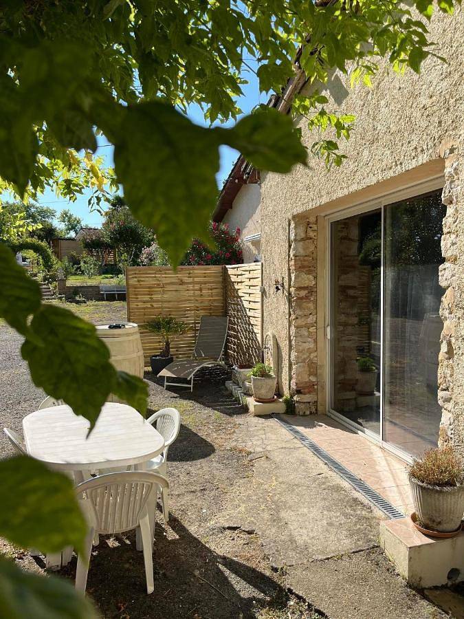 Location de vacances pour 4 personnes, avec Terrasse ainsi que Jardin et Vue à Eauze
