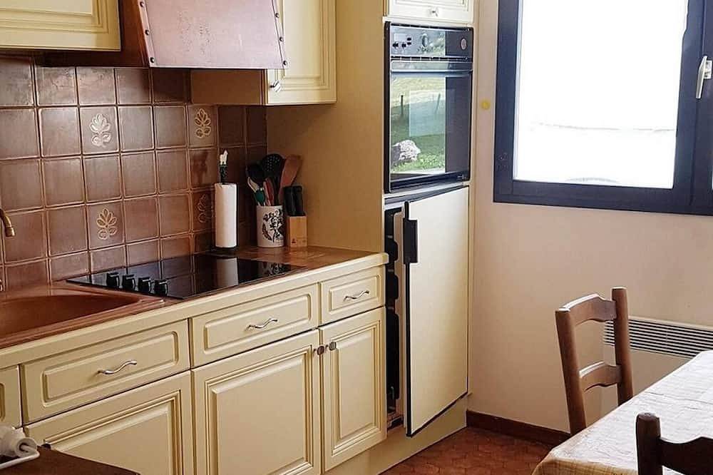 Apartamento entero, Metabief - Genevriers - Les Airelles Apartment 6 Pers in Mouthe-Lac et Mont d’Or, Doubs (desambiguación)