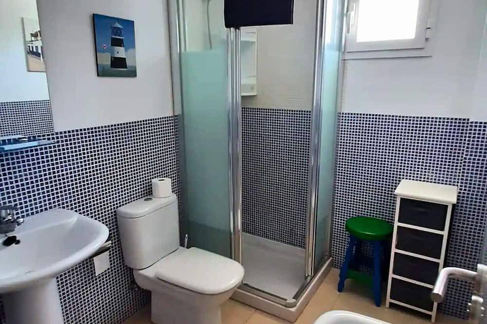 Entire apartment, 2Br Home - 3 min to Agaete Beach - Pool in Playa de las Nieves, Agaete