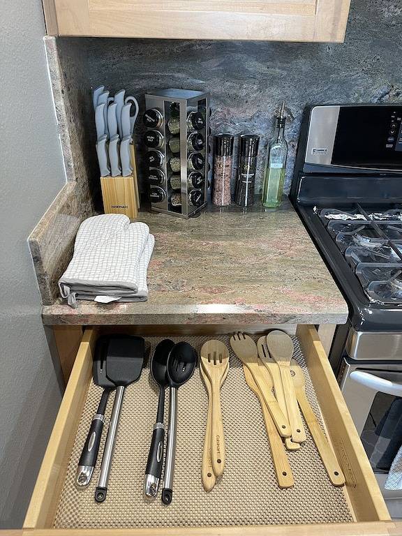 Beautiful, Cozy, Vacation home 6mins fr Disneyland in Garden Grove, Orange County