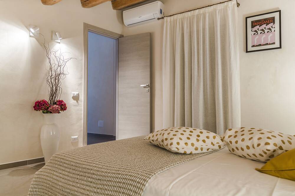 Paris Place - Cozy one-bedroom apartment in Scicli, Ragusa Province