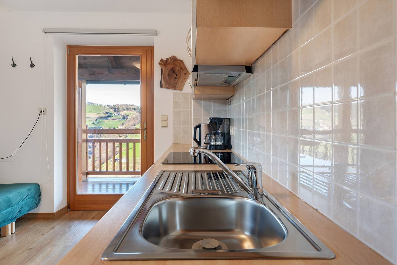 Ganze Wohnung, Ferienwohnung "Schlern" mit Gemeinschafssauna Balkon und Bergblick und Wlan in Steinegg (Karneid), Karneid