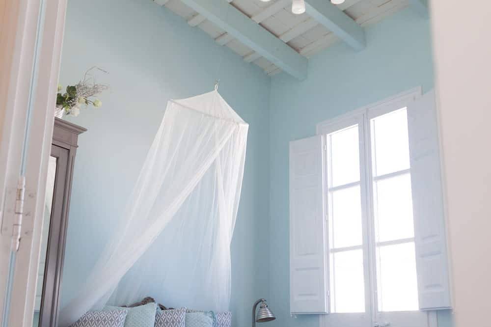 Little Dreamhouse for 2 at the coast, 300 ms from the Beach, Vilassar/Barcelona in Vilassar de Mar, Costa del Maresme