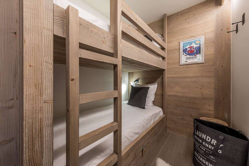 Entire apartment, Modern apartment Courchevel 1550, 4 people, parking, wifi in Saint-Bon-Tarentaise, Les Trois Vallées
