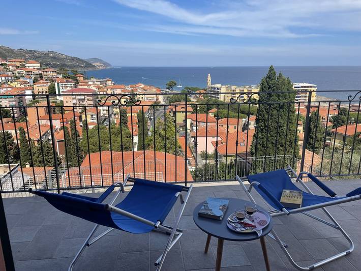 Ferienwohnung für 5 Personen, mit Balkon und Terrasse sowie Garten in San Lorenzo al Mare - 2