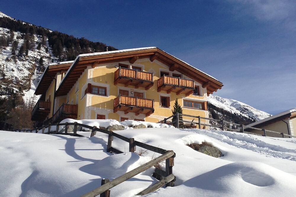 Ganze Wohnung, Schöne Wohnung im Herzen des Engadins in Pontresina, Sankt Moritz