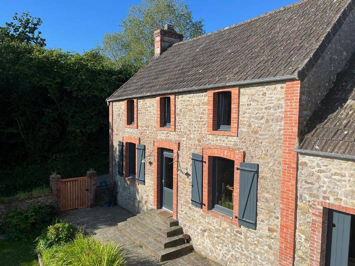 Location de vacances pour 6 personnes, avec vue et jardin à Anneville-en-Saire - 2