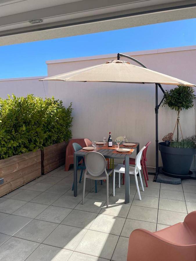 Gîte pour 6 personnes, avec vue et terrasse, adapté aux familles à Wimille - 4