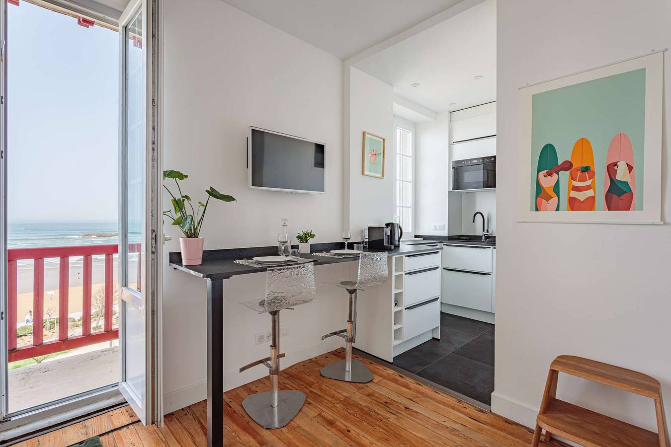 Studio entier, Très beau studio rénové avec vue imprenable sur l’océan in Biarritz, Région de Bayonne