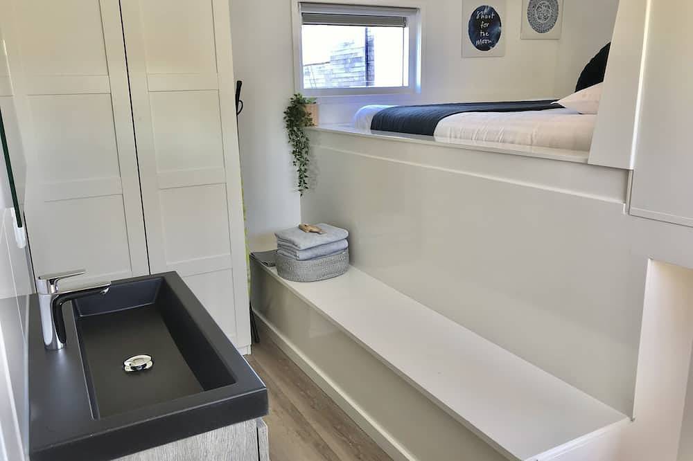 Quiet Waterloft near Amsterdam and Schiphol in Aalsmeer, Nordholland