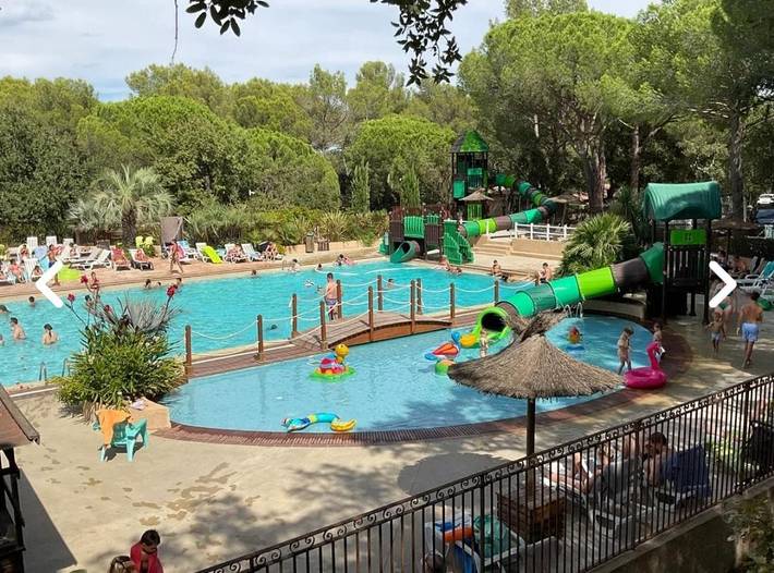Camping voor 6 personen, with zwembad and uitzicht as well as tuin and kinderzwembad in Roquebrune-sur-Argens