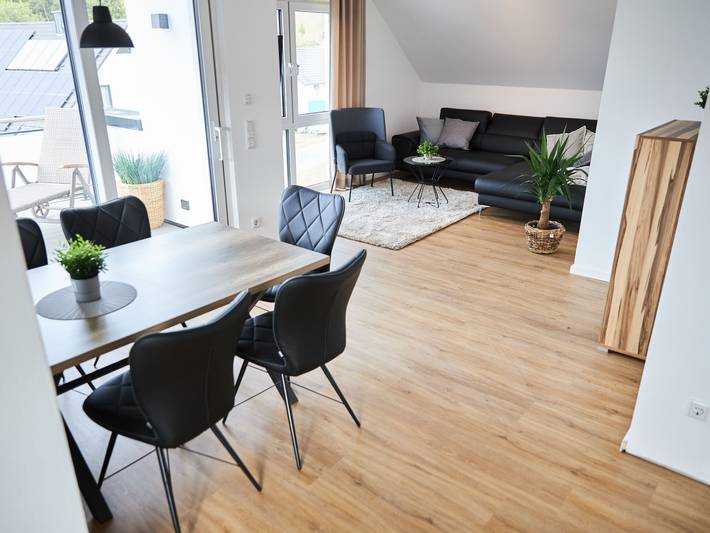 Ferienwohnung für 4 Personen, mit Balkon und Garten im Sauerland - 2