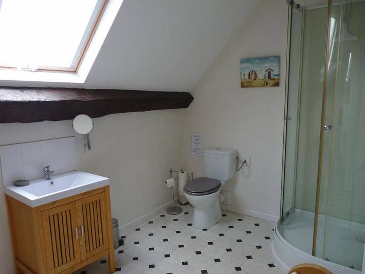 Location de vacances pour 5 personnes, avec Terrasse ainsi que Jardin et Vue à Lonlay-l'Abbaye - 2