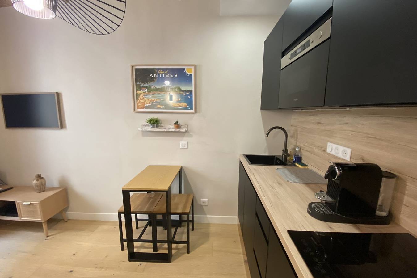 Gehele studio, 06Ck: cosy studio in the heart of Old Antibes in Antibes, Cannes regio