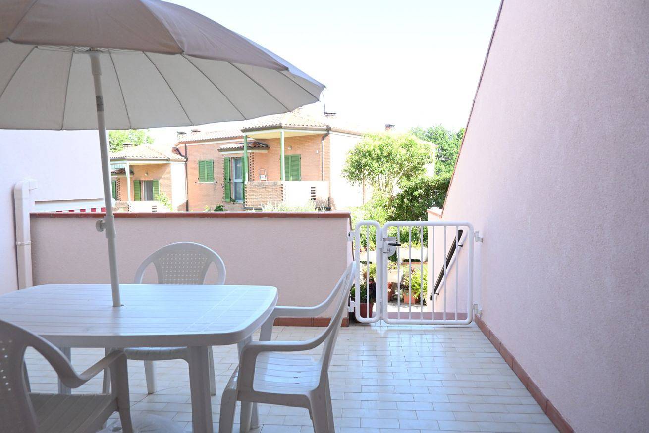 Ganze Wohnung, S205 - Sirolo, three-room apartment with portico and a / c in Sirolo, Riviera del Conero
