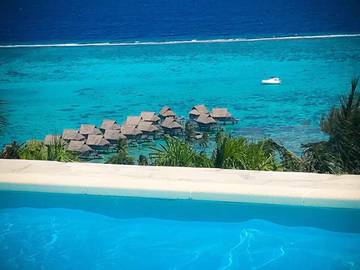 Chambre d’hôte pour 2 personnes, avec jardin et bassin pour enfant ainsi que piscine et vue dans Mo'orea