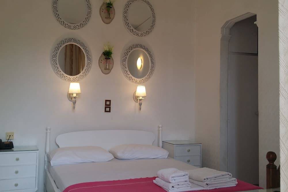 Zweibettzimmer vor dem Strand von Agia Marina in Agia Marina (Attika), Ägina