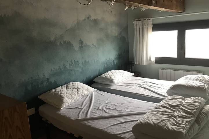Very comfortable family home with exceptional views 10 holidaymakers in Les Angles, Parc naturel régional des Pyrénées catalanes