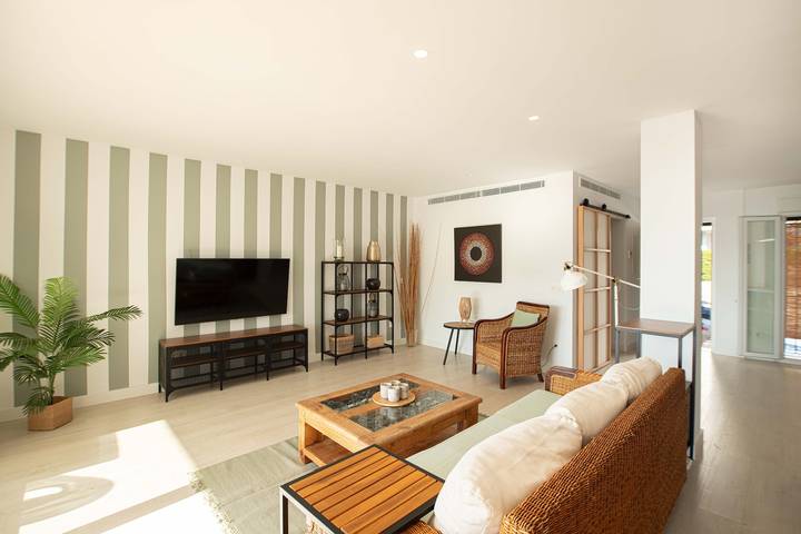 Apartamento entero, Apartamento 'Bellavista' con vistas al mar, Wi-Fi y aire acondicionado in La Herradura, Almuñecar