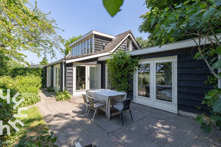 Ferienhaus für 6 Personen, mit Terrasse und Garten