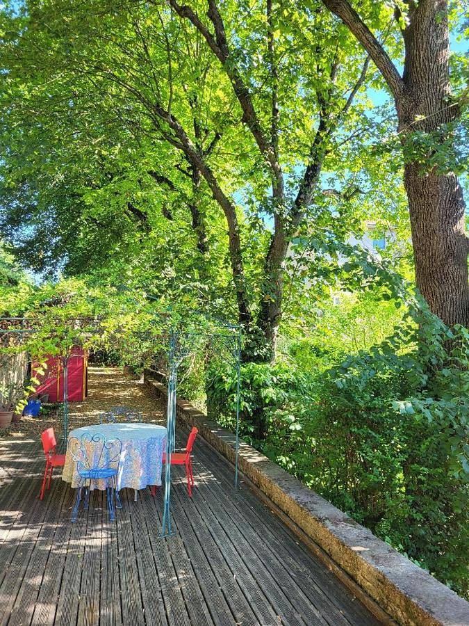 One-Bedroom House in Albigny-sur-Saône, Lyon et ses environs