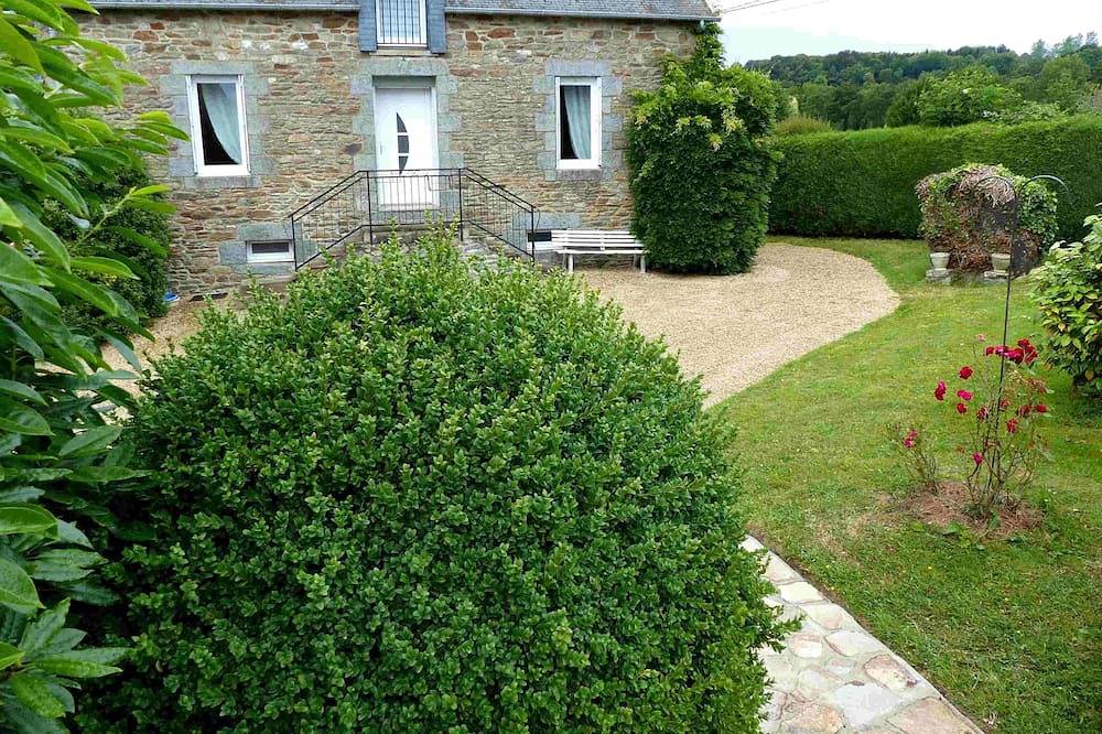 Maison 3 Chambres 6 /7 Entre Terre et mer in Plouguenast, Côtes-d'Armor