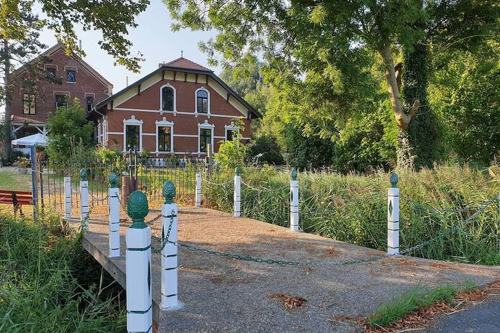 Ferienwohnung für 8 Personen, mit Garten
