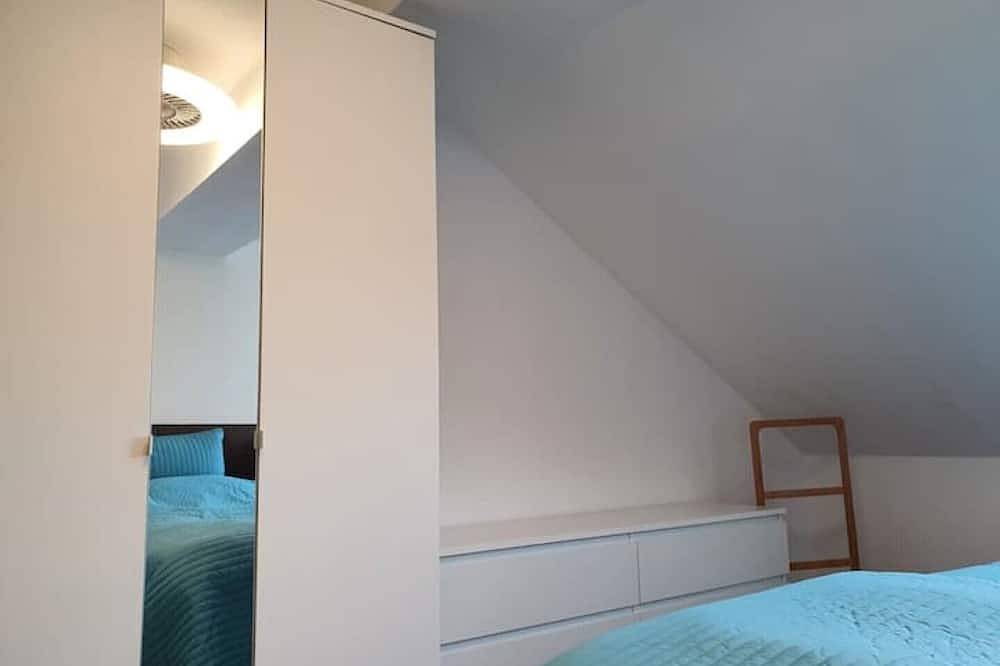 Ganze Wohnung, Ferienwohnung 2 Zimmer in Bad Dürrenberg direkt an der Saline in Bad Dürrenberg, Saale-Unstrut