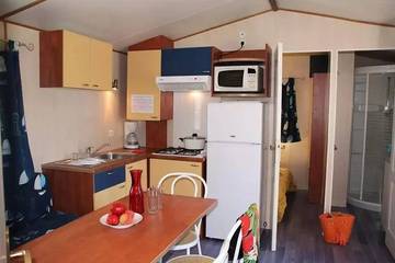 Camping pour 6 Personnes dans Le Muy, Région de Draguignan, Photo 4