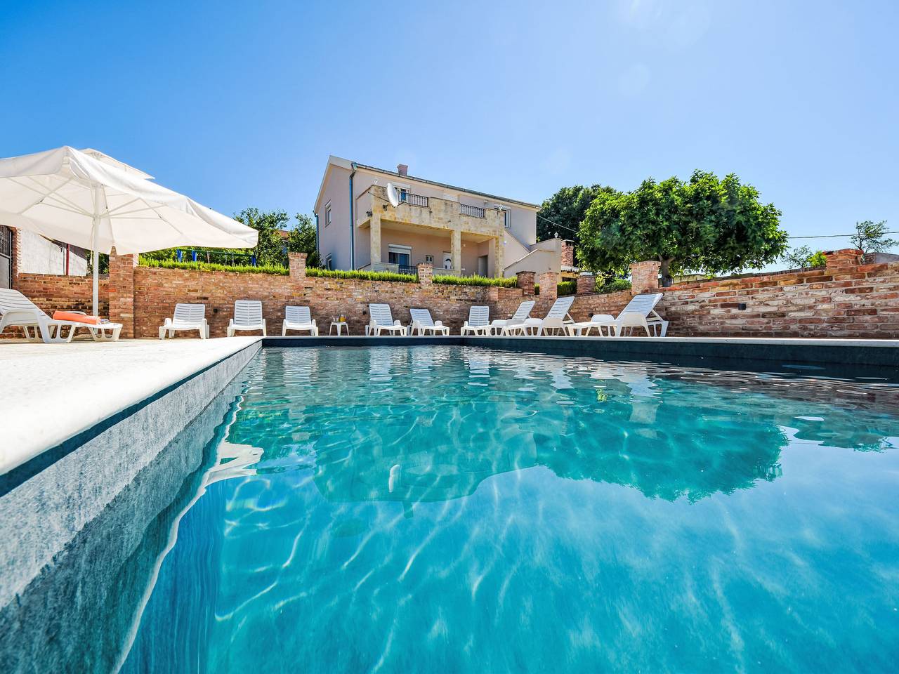 Casa vacanza a Zara a partire da 145€ a notte