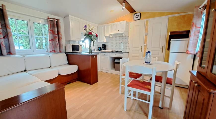 Camping pour 4 personnes, avec terrasse et piscine, animaux acceptés en Indre-et-Loire - 4