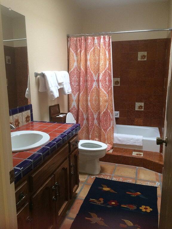 Vacation rental for 7 people in Catalina Foothills